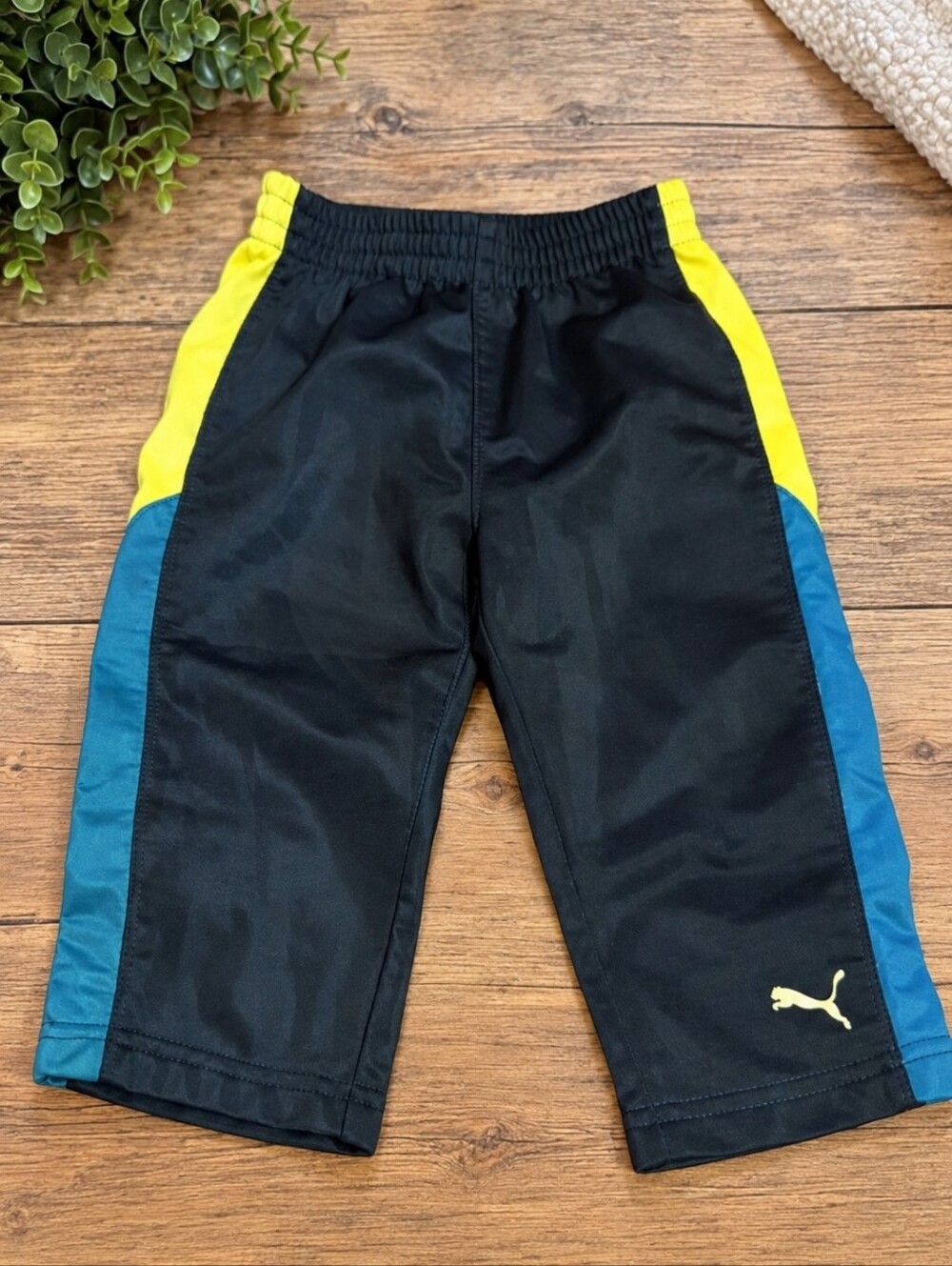 size 12M puma jogging pants blue and yellow